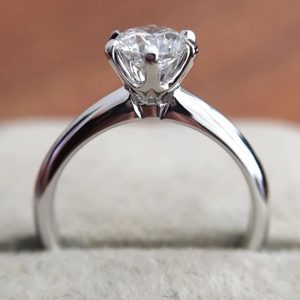 Moissanite diamond Ring